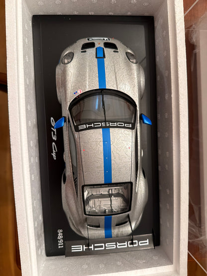 Rare AWESOME Porsche GT3 Spark 1:18 Cup car Brand new